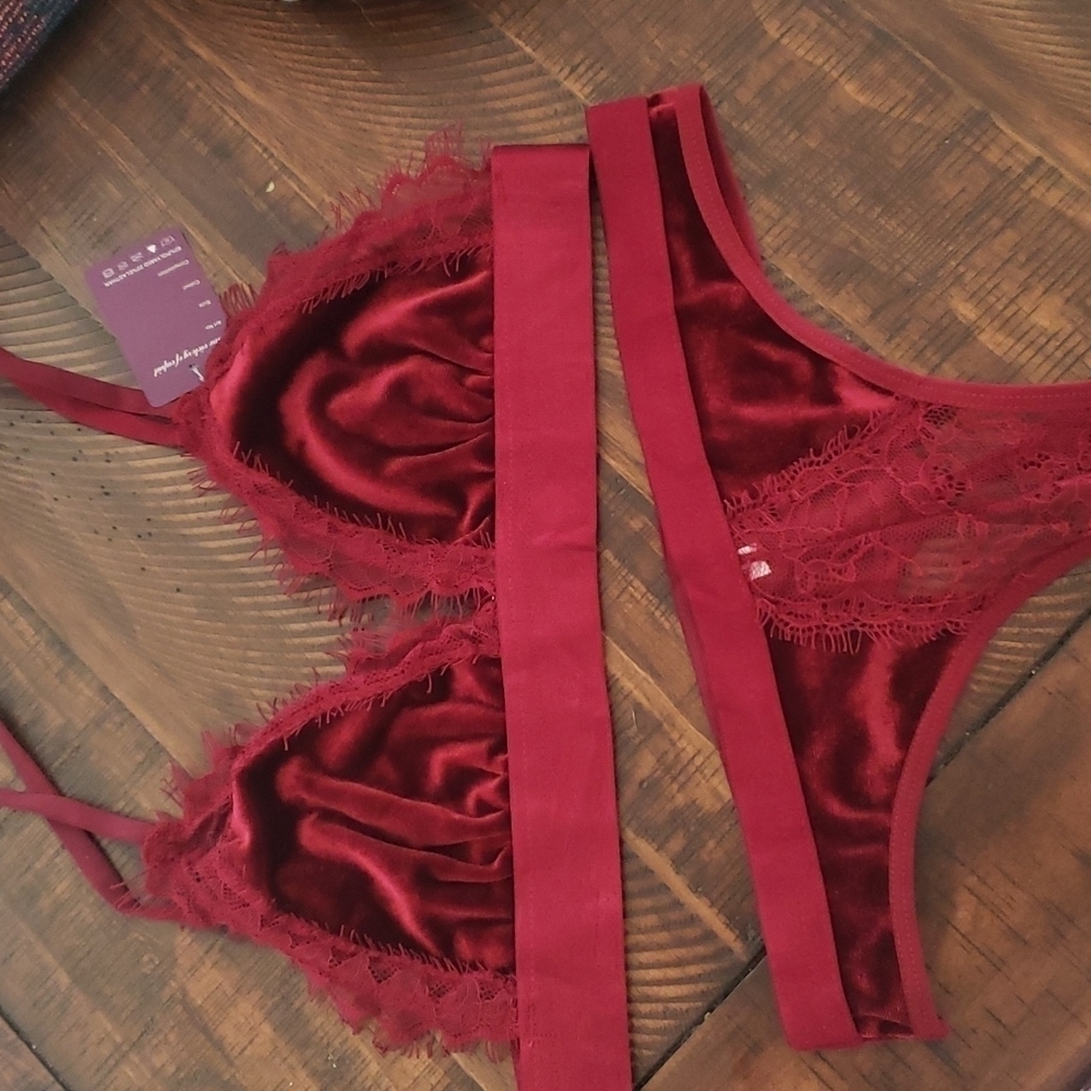 Valentine Victory of cupid velvet bra and thong set